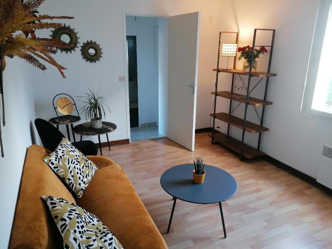 Studio "Douceur Angevine" Hotel Saint-Jean-des-Mauvrets Ngoại thất bức ảnh