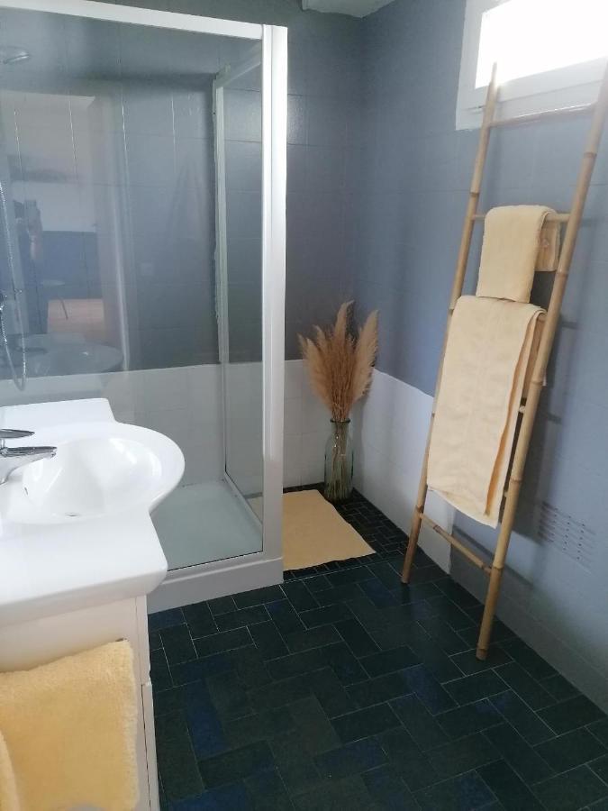 Studio "Douceur Angevine" Hotel Saint-Jean-des-Mauvrets Ngoại thất bức ảnh